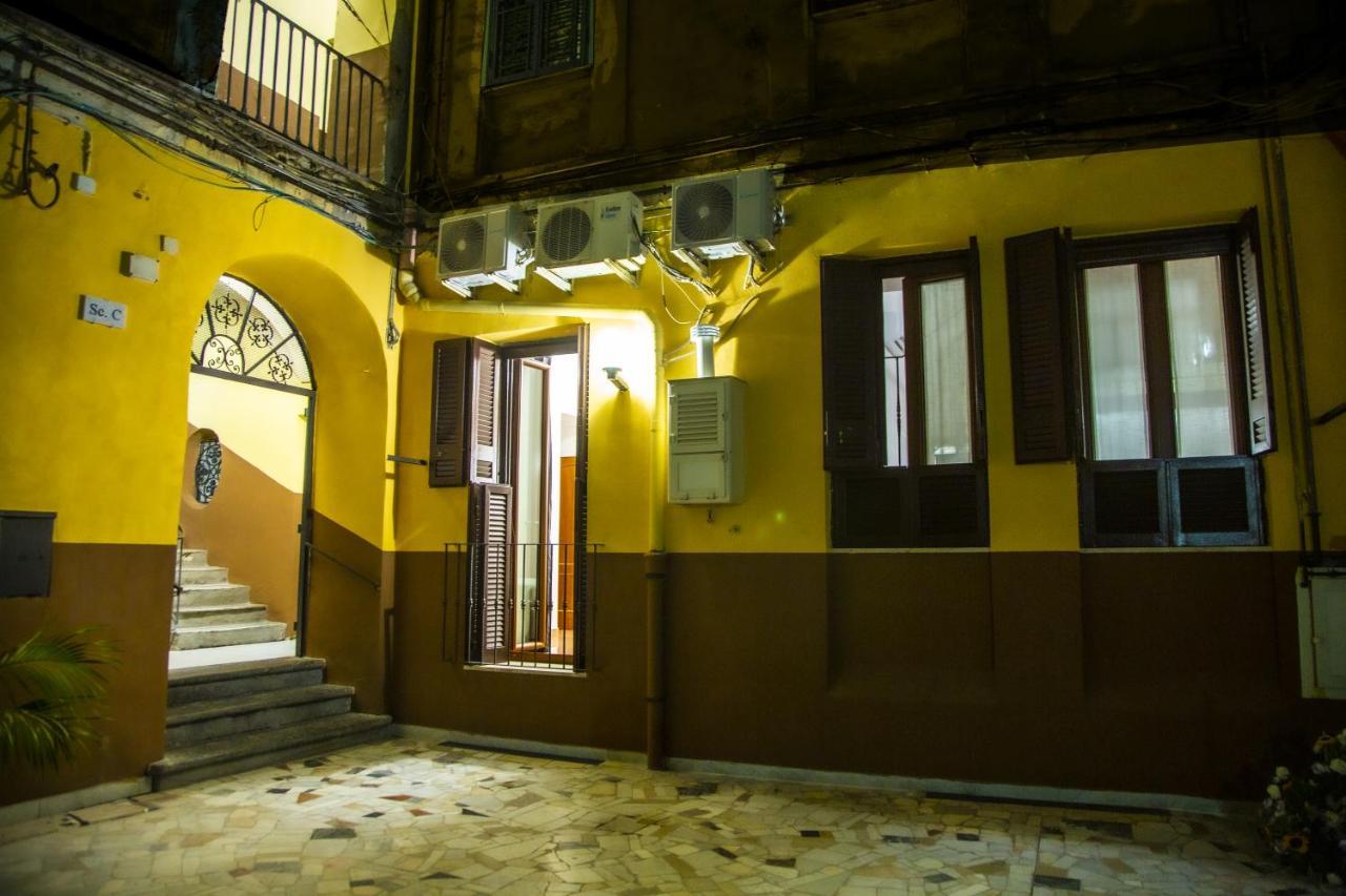Cioppy Home Napoli Bagian luar foto